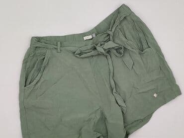 krótkie spodenki i nogi z cellulitem: Szorty damskie, rozmiar L — 1