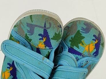 lekkie buty dziecięce: Tramps 20, Used — 6