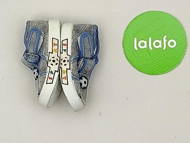 pull and bear white top: Buciki niemowlęce, Cool Club, 20, stan - Idealny — 4