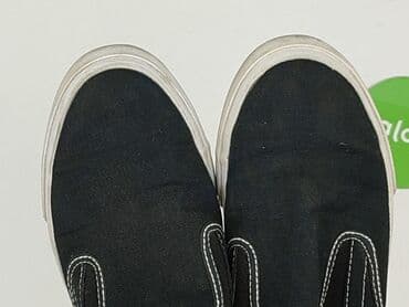 ccc buty converse: Sneakers for women, size 38.5 — 7