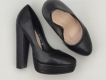 Czarne czółenka na platformie Ideal Shoes – damskie - Model: D-1241-1