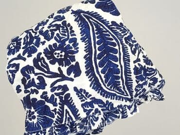 krótkie spodenki i nogi z cellulitem: Szorty damskie, S — 5