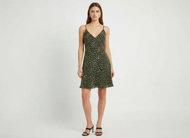 dopasowana sukienki z marszczeniem: Sukienka damska, rozmiar S — 1