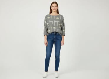 kapcie na drutach z prostokąta: Bluza damska
, rozmiar M — 1