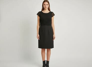 czarna sukienka z przezroczystymi rękawami: QUIOSQUE, Women`s dress, size M — 1