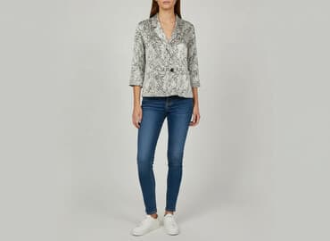 darmowy wykrój na marynarkę damską: Bluzka damska, rozmiar M — 7