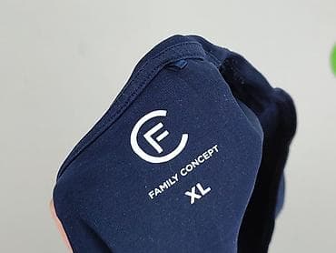 Ubrania damskie: T-shirt damski, rozmiar XL — 5