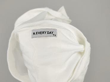 Жінкам: Футболка жіноча, розмір Один розмір — 4