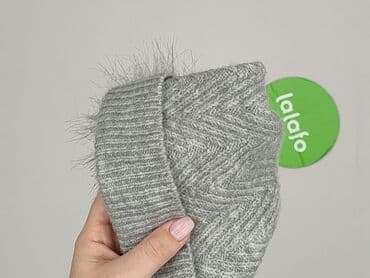 Accessories: Cap, Female, condition - Very good — 5