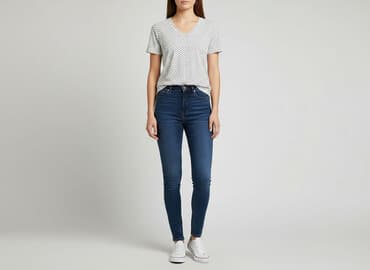 t shirty damskie z dekoltem v: Women`s T-shirt, size M — 1