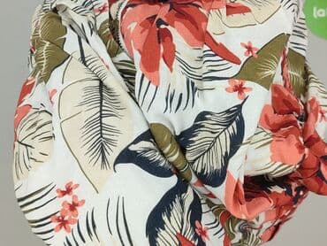 krótkie spodenki i nogi z cellulitem: Esmara, Szorty damskie, L — 6