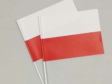Other art & collectibles products: Dwie używane flagi Polski na plastikowych patyczkach. Idealne na — 1