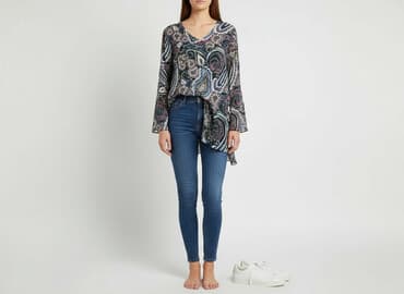 koszulka do garnituru damskiego: Bluzka damska, rozmiar M — 5