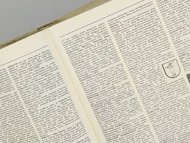 Książki: Książka, gatunek - Edukacyjna, stan - Bardzo dobry — 3