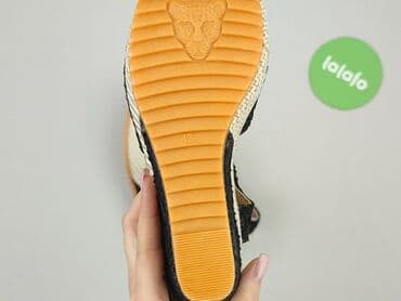 beżowe buty na koturnie ccc: Sandały damskie, rozmiar 42 — 6