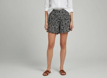 czarne krótkie spodenki sinsay: Sinsay, Szorty damskie, rozmiar L — 6