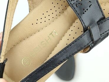 ccc kozaki czarne: Sandały damskie, 40 — 4