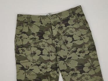 krótkie spodenki i nogi z cellulitem: Szorty damskie, rozmiar XL — 1