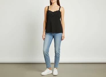 koszulka na ramiaczkach z koronka: Top damski, rozmiar S — 1