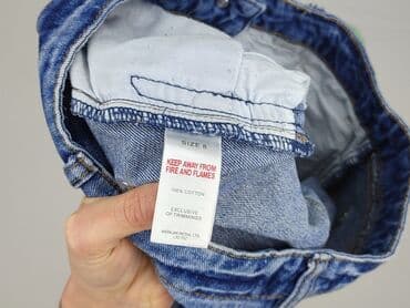 krótkie spodenki i nogi z cellulitem: Denim, Szorty damskie, rozmiar S — 5