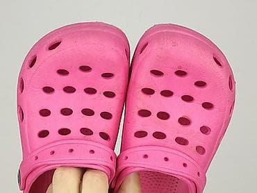 coco chanel klapki: Klapki Crocs, 28, Używany — 5
