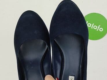 buty z hello kitty na wysokiej podeszwie: Лофери та туфлі жіночі, розмір 40 — 10