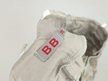 krótkie spodenki w pracy a bhp: Spodnie materiałowe damskie, rozmiar M — 4