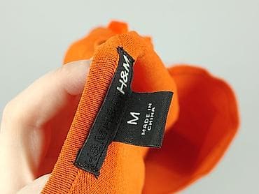 t shirt the odder side: H&M, T-shirt damski, rozmiar M — 6