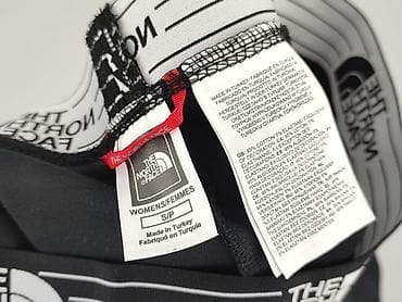 the north face t shirty: The North Face, Szorty damskie, rozmiar S — 4