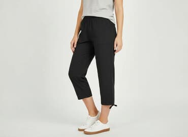 latynka spodnie dresowe: Spodnie 3/4 damskie, rozmiar M — 6