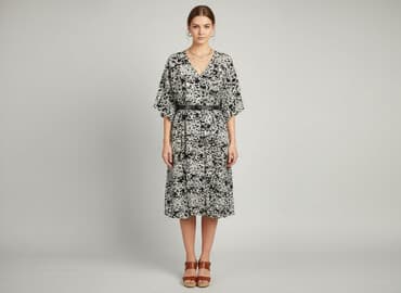 reserved czarna sukienka z bufiastymi rękawami: Reserved, Sukienka damska, rozmiar M — 1