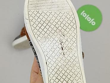 demix buty: Buty sportowe 25, Używany — 4