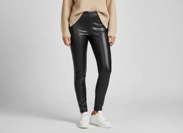 legginsy czarne prążkowane: Legginsy Ze skóry ekologicznej damskie, rozmiar M — 1