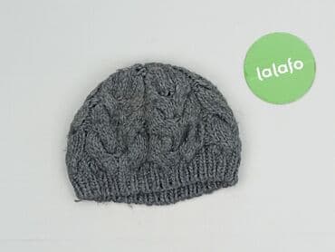 torba c a: Cap, Female, condition - Very good — 2