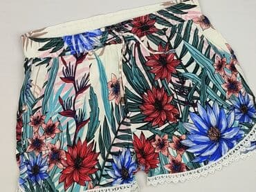 hello kitty spodnie świąteczne: Szorty damskie, rozmiar M — 2