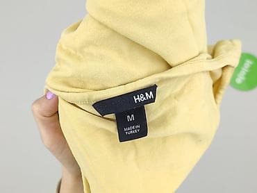 basicowe bluzki: H&M, Women's blouse, size M at lalafo.pl — 4 basicowe bluzki: H&M, Women's blouse, size M — 4