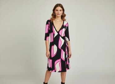 sukienka odcinana w pasie na wesele: Women`s dress, size M — 1