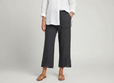 legginsy krótkie push up: Women`s trousers, size S — 1