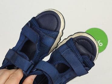 buty zimowe dla dziecka ccc: Sandals 31, Used — 4