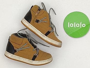 savida sweter: Buty sportowe Zara, 25, Używany — 3