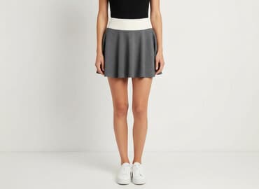 Trafaluc, Women`s skirt, size S at lalafo.pl Trafaluc, Women`s skirt, size S