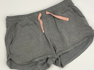spodnie dresowe damskie czarne: Esmara, Shorts for women, size M (EU 38) — 1