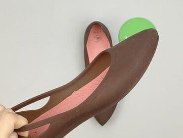 buty ccc emu: Crocs, Balerinki damskie, 38 — 5