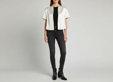 sukienki na wesele z bolerkiem: Narzutka damska, rozmiar S — 1