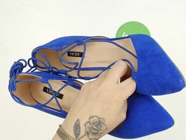 jakie buty do srebrnej sukienki: Vices, Flat shoes for women, 40, condition - Perfect — 5