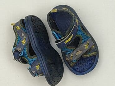 ccc buty lasocki: Buciki niemowlęce, Clarks, 20, stan - Bardzo dobry — 1