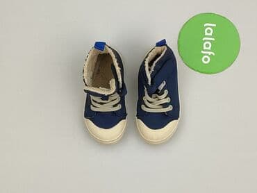 ocieplane nieprzemakalne buty z wysoką cholewą: Trampki 24, Używany — 2