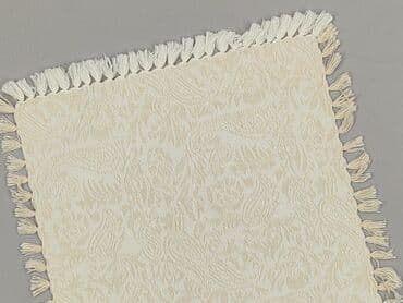 narzuta na łóżko: Obrus 32 x 32, kolor - Beżowy, stan - Idealny — 1