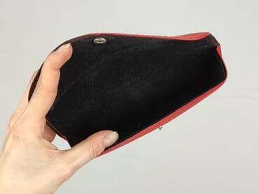 czapka zimowa ursus: Etui na okulary – czerwone, zapinane na zatrzask - Materiał: skóra — 4