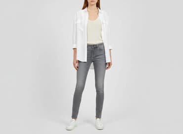 tanie jeansy rurki damskie: Jeansy damskie, rozmiar XS — 7